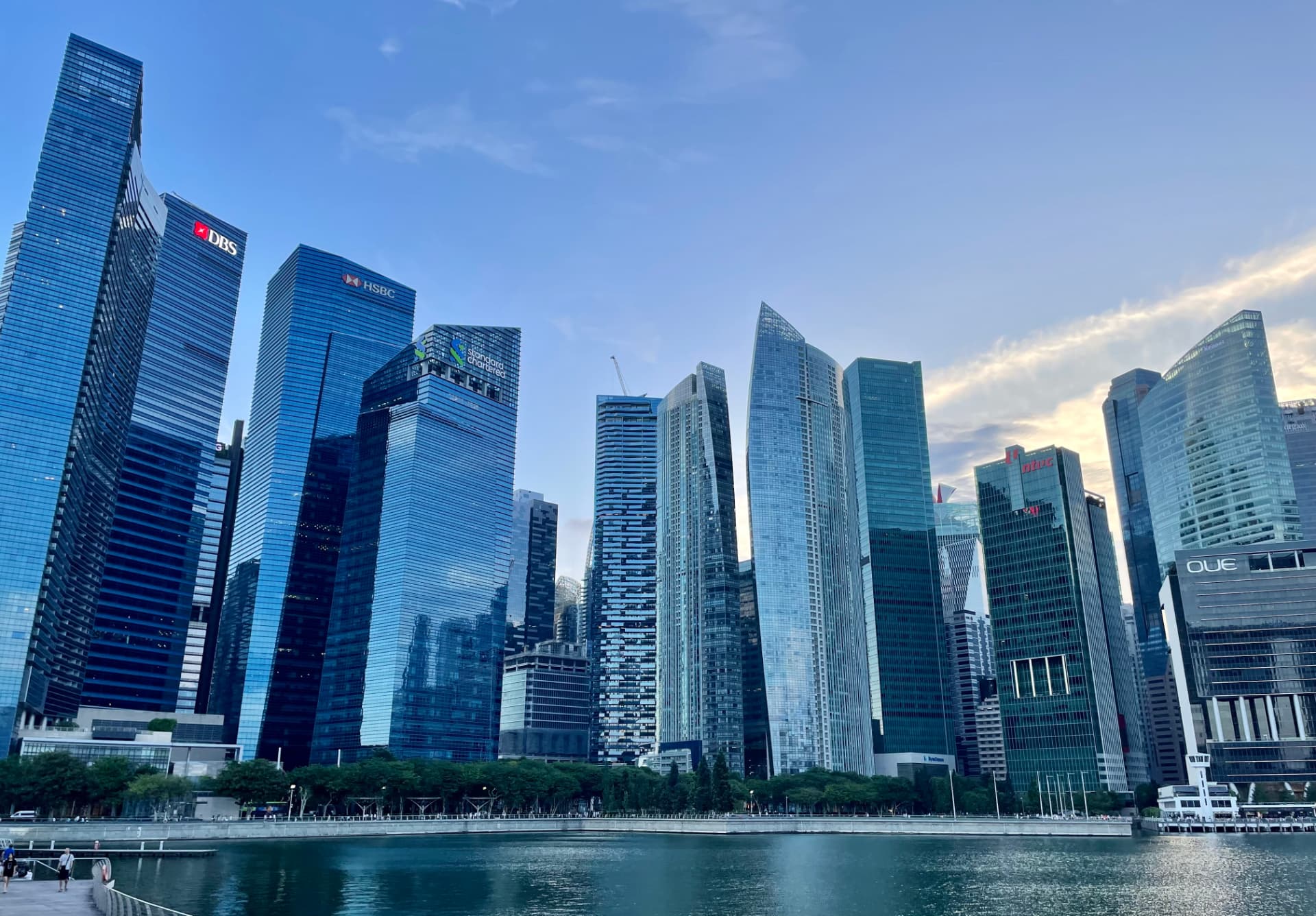 Marina Bay skyline with Marina Bay Sands, the Singapore Flyer and Gardens by the Bay